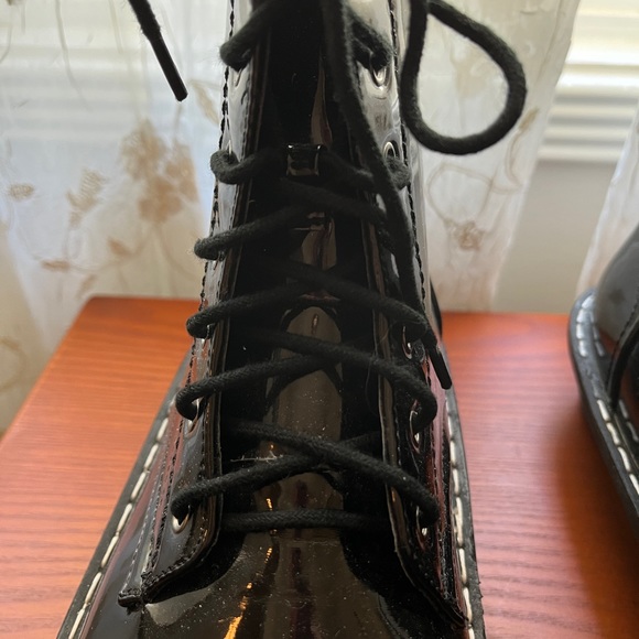 Fuel black patent (man-made) combat boots - NWOT - Picture 4 of 10